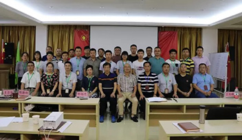 2017年科瑞特半年度業(yè)績會議報(bào)道：目標(biāo)確定，矢志不移；一鼓作氣，挑戰(zhàn)佳績。擼起袖子加油干！